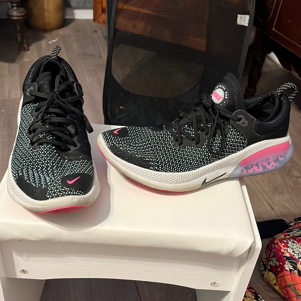 Women’s Nike running shoes